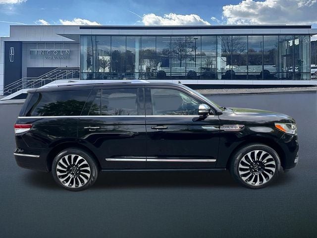 2022 Lincoln Navigator Black Label