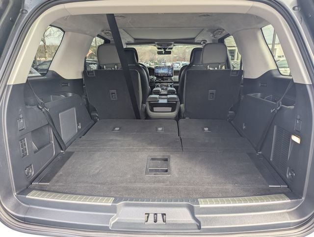 2022 Lincoln Navigator Black Label