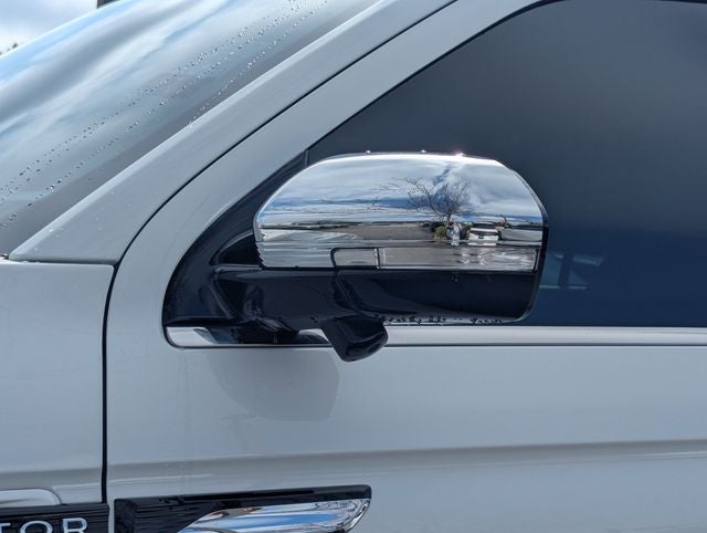 2022 Lincoln Navigator Black Label