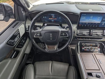 2022 Lincoln Navigator Black Label