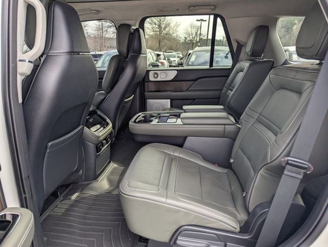 2022 Lincoln Navigator Black Label