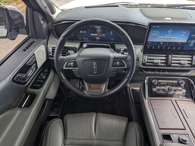 2022 Lincoln Navigator Black Label