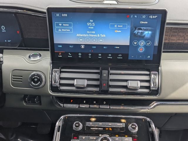 2022 Lincoln Navigator Black Label