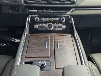 2022 Lincoln Navigator Black Label