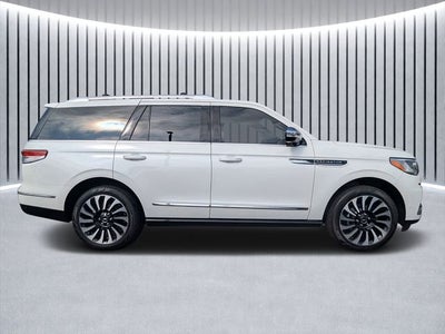 2022 Lincoln Navigator Black Label
