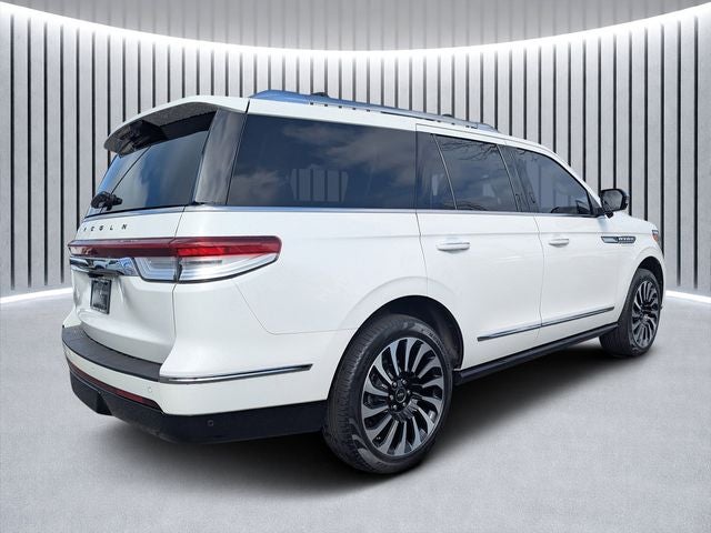 2022 Lincoln Navigator Black Label