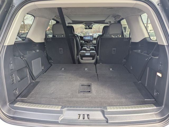 2022 Lincoln Navigator Black Label