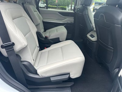 2026 Lincoln Navigator Premiere