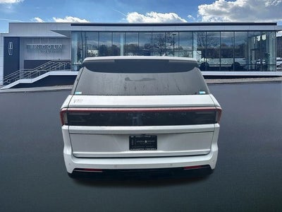 2026 Lincoln Navigator Premiere