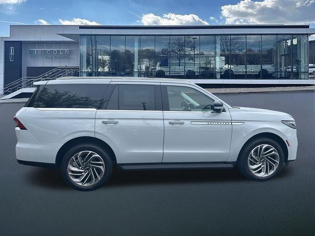 2026 Lincoln Navigator Premiere