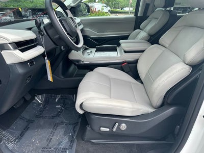 2026 Lincoln Navigator Premiere