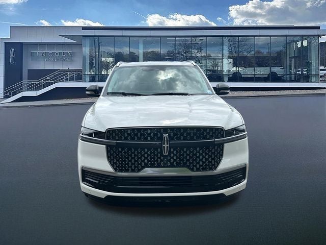 2026 Lincoln Navigator Premiere