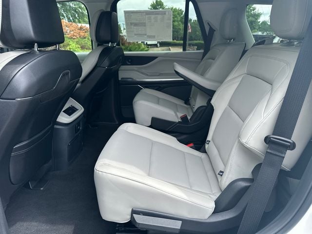 2026 Lincoln Navigator Premiere
