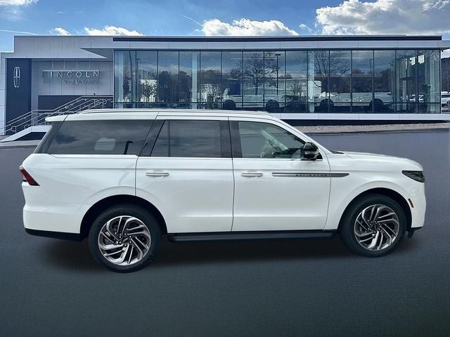 2026 Lincoln Navigator Premiere