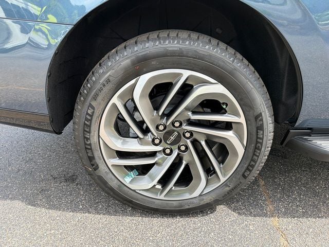 2027 Lincoln Navigator Premiere