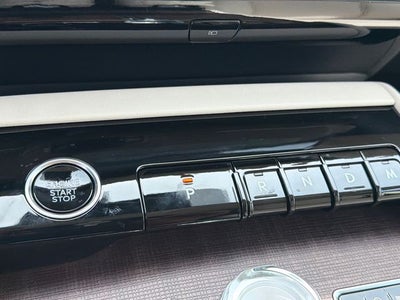 2027 Lincoln Navigator Premiere