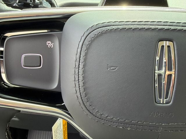 2027 Lincoln Navigator Premiere