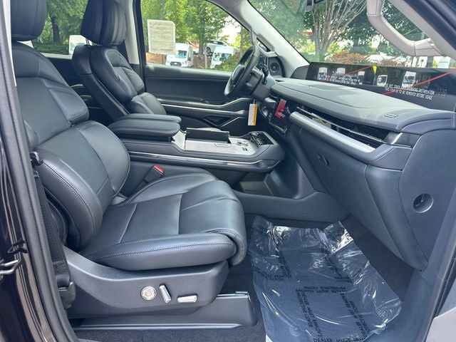 2026 Lincoln Navigator Premiere