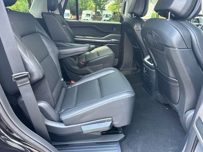 2026 Lincoln Navigator Premiere