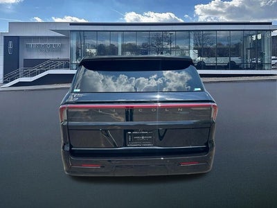 2026 Lincoln Navigator Premiere