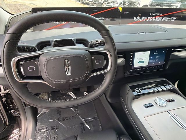 2027 Lincoln Navigator Premiere