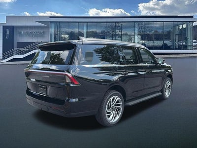 2027 Lincoln Navigator Premiere