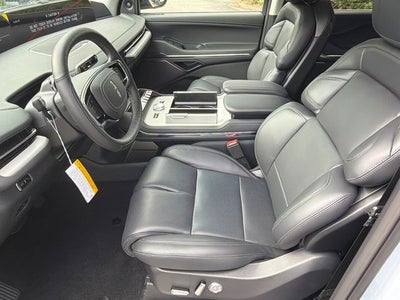2027 Lincoln Navigator Premiere