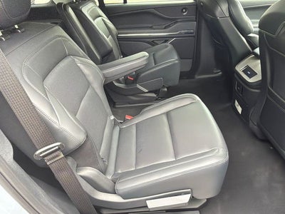 2027 Lincoln Navigator Premiere