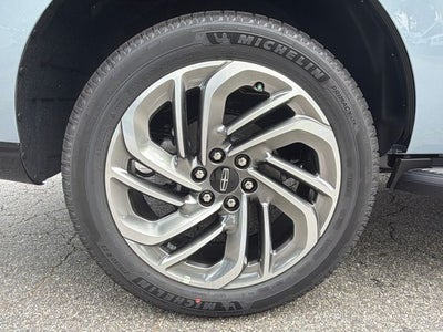 2027 Lincoln Navigator Premiere