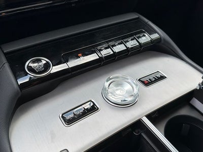 2027 Lincoln Navigator Premiere