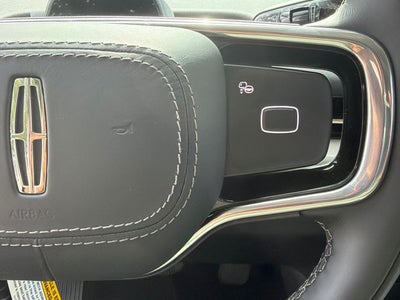 2027 Lincoln Navigator Premiere