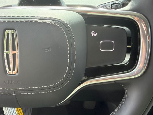 2027 Lincoln Navigator Premiere