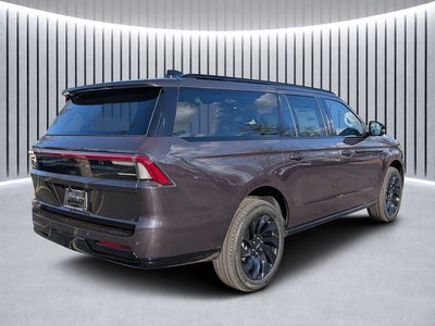 2026 Lincoln Navigator L Reserve