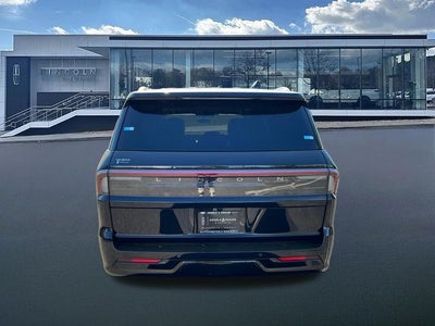2026 Lincoln Navigator L Reserve