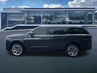 2026 Lincoln Navigator L Reserve