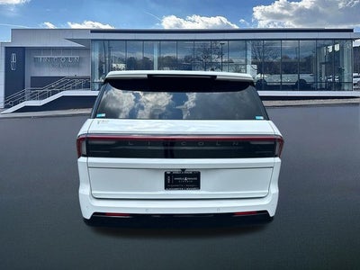 2026 Lincoln Navigator L Reserve