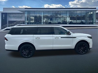 2026 Lincoln Navigator L Reserve