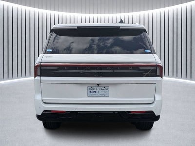 2026 Lincoln Navigator L Reserve