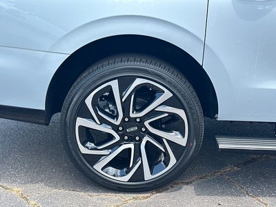 2026 Lincoln Navigator L Reserve