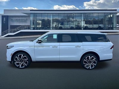2026 Lincoln Navigator L Reserve