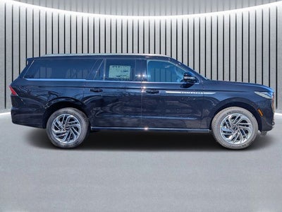 2026 Lincoln Navigator L Reserve