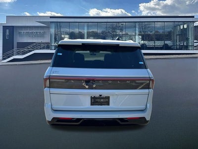 2026 Lincoln Navigator L Reserve