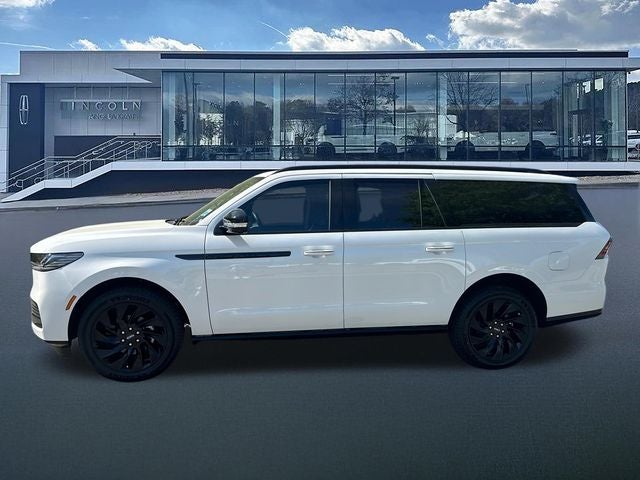 2026 Lincoln Navigator L Reserve