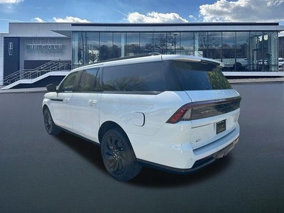 2026 Lincoln Navigator L Reserve