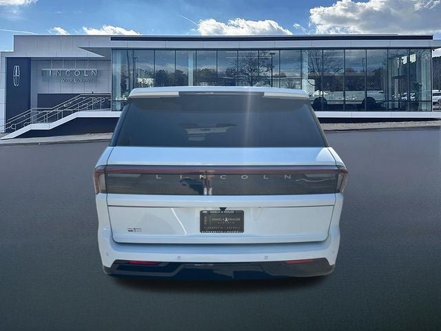 2026 Lincoln Navigator L Reserve