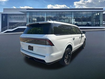 2026 Lincoln Navigator L Reserve