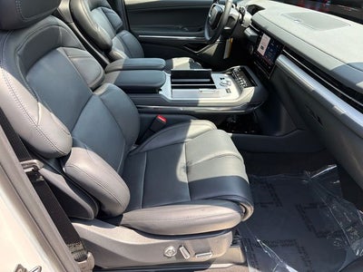 2027 Lincoln Navigator L Reserve