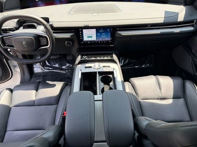 2027 Lincoln Navigator L Reserve