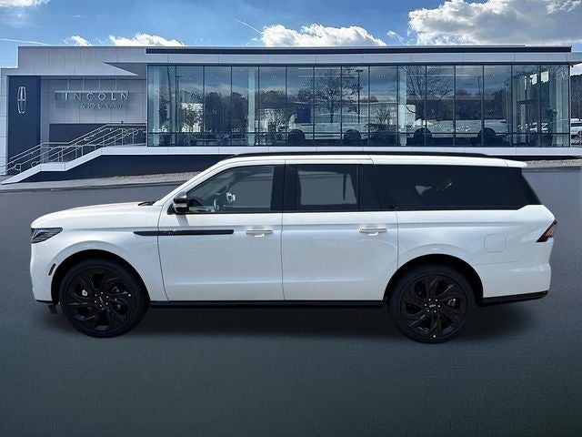 2027 Lincoln Navigator L Reserve