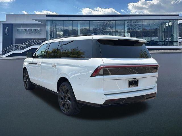 2027 Lincoln Navigator L Reserve